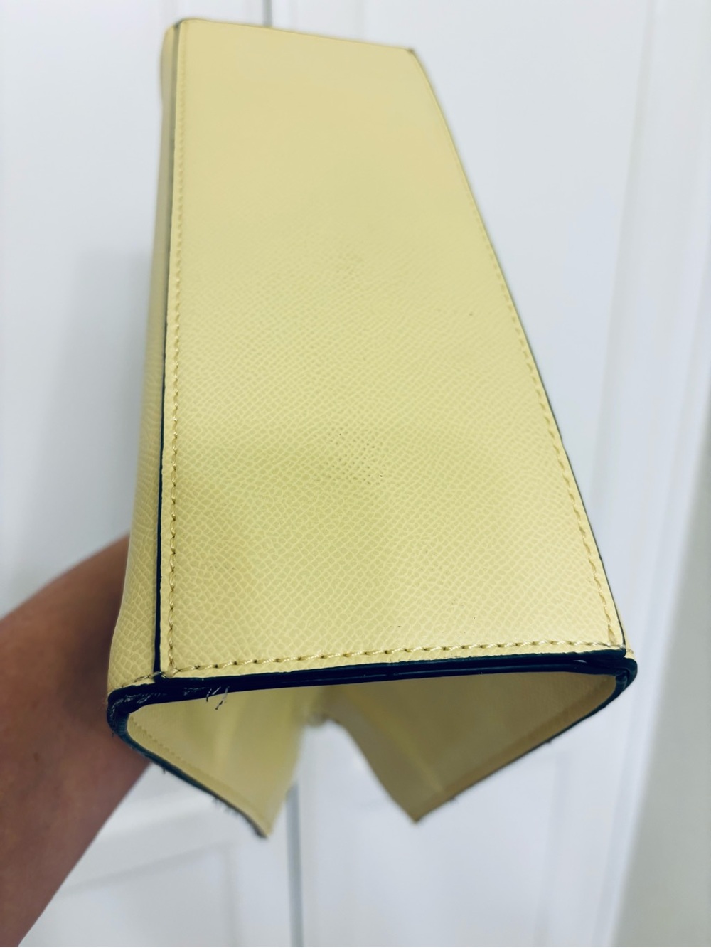 Aldo soft yellow structured satchel - EUC - Picture 5 of 8